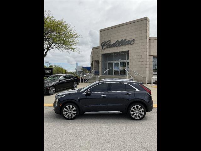 Used 2023 Cadillac XT4 Premium Luxury AWD/4WD image 2