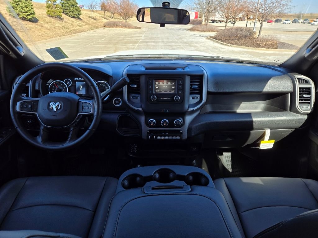 Used 2024 RAM 2500 Tradesman w/ Chrome Appearance Group image 15