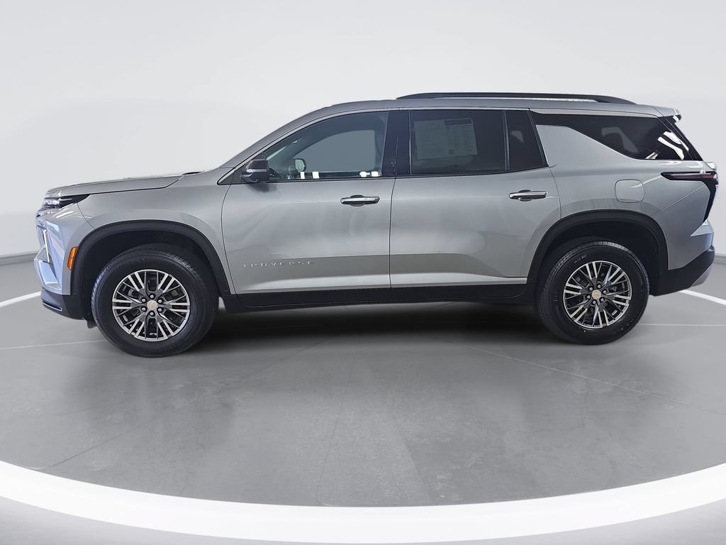 Certified 2024 Chevrolet Traverse LT w/ Trailering Package FWD image 7