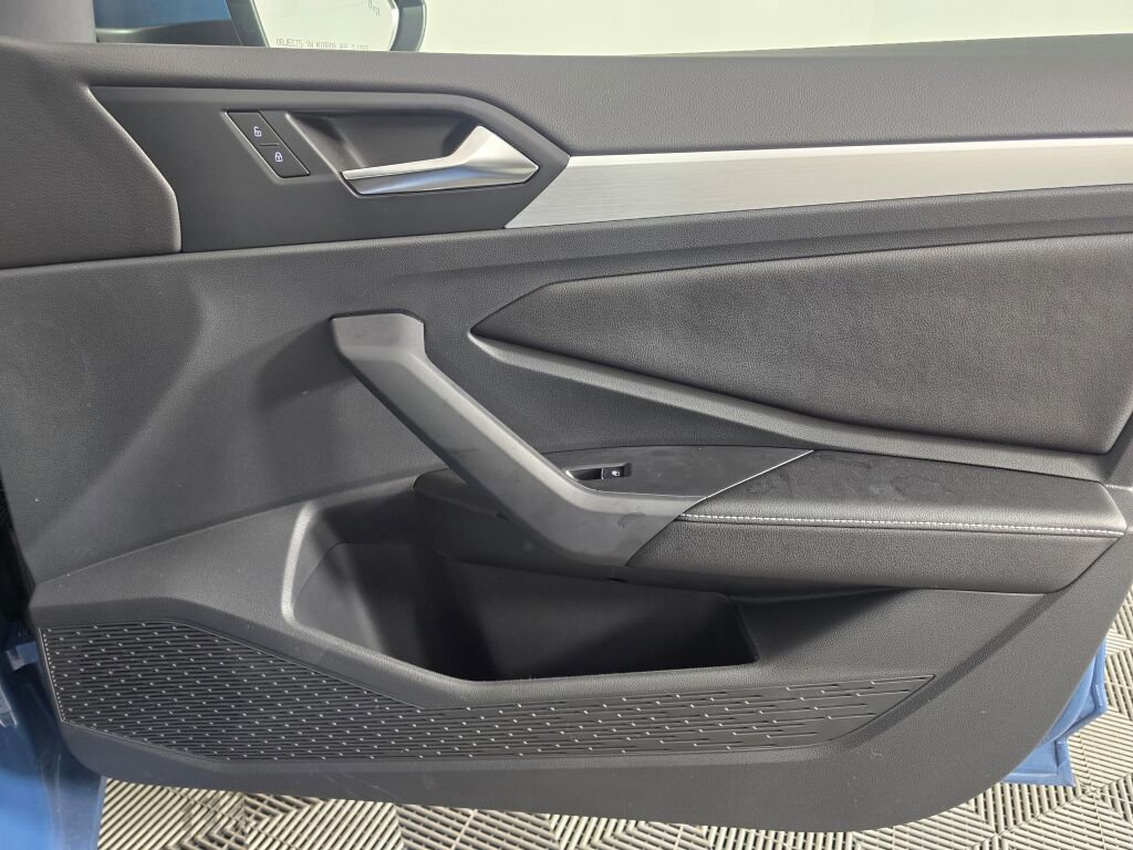 New 2025 Volkswagen Jetta S image 39
