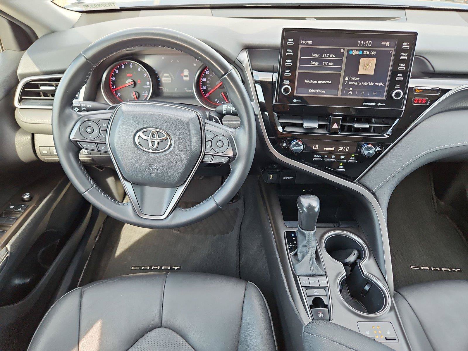 Used 2022 Toyota Camry XSE FWD image 13