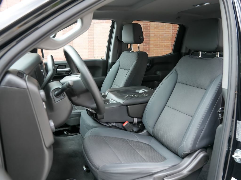 Used 2019 Chevrolet Silverado 1500 Custom Trail Boss w/ Custom Convenience Package AWD/4WD image 5
