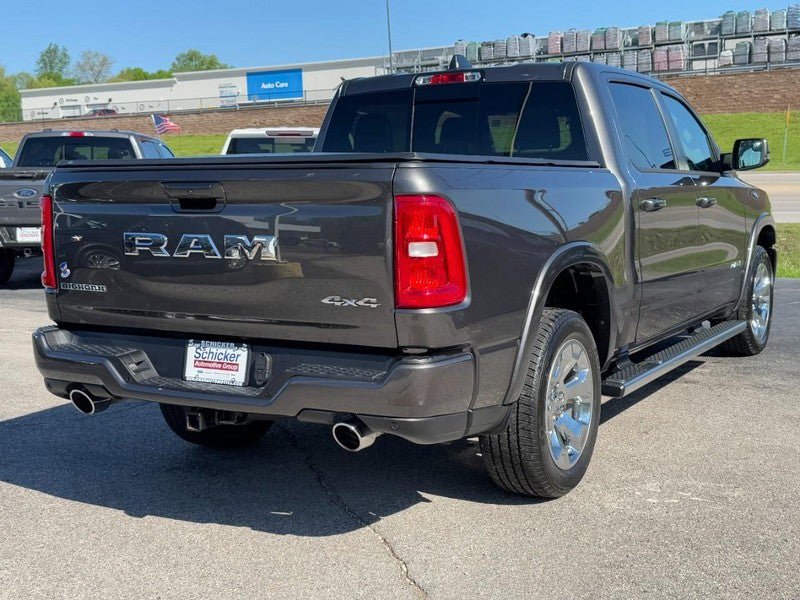 Used 2025 RAM 1500 Big Horn AWD/4WD image 3