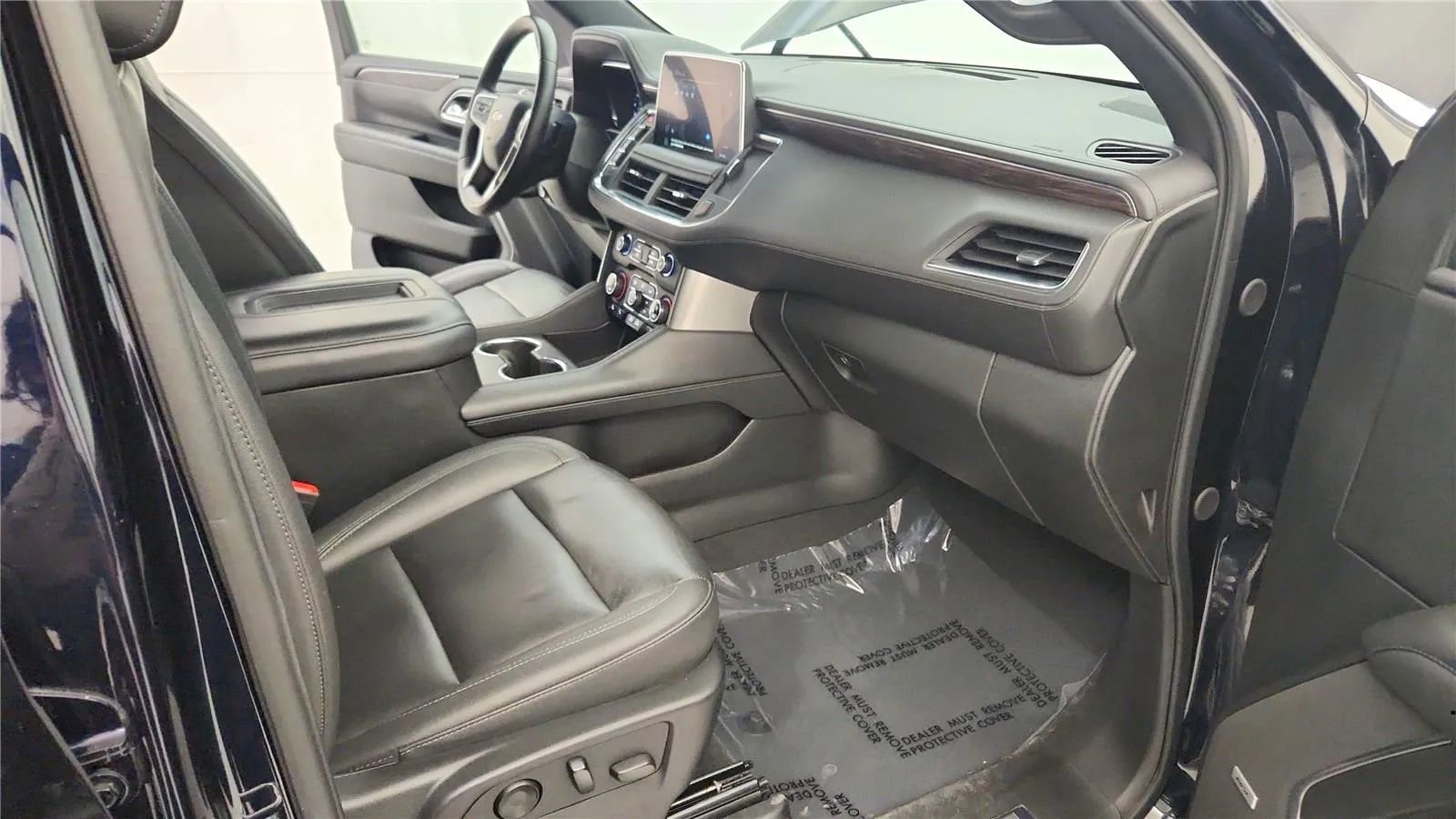 Used 2024 Chevrolet Tahoe LT image 36