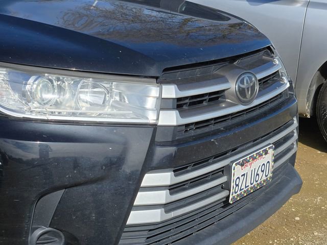 Used 2018 Toyota Highlander LE image 5