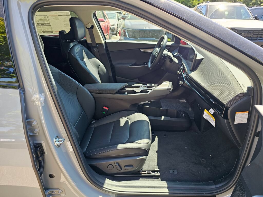 New 2026 Kia EV6 Wind AWD/4WD image 27