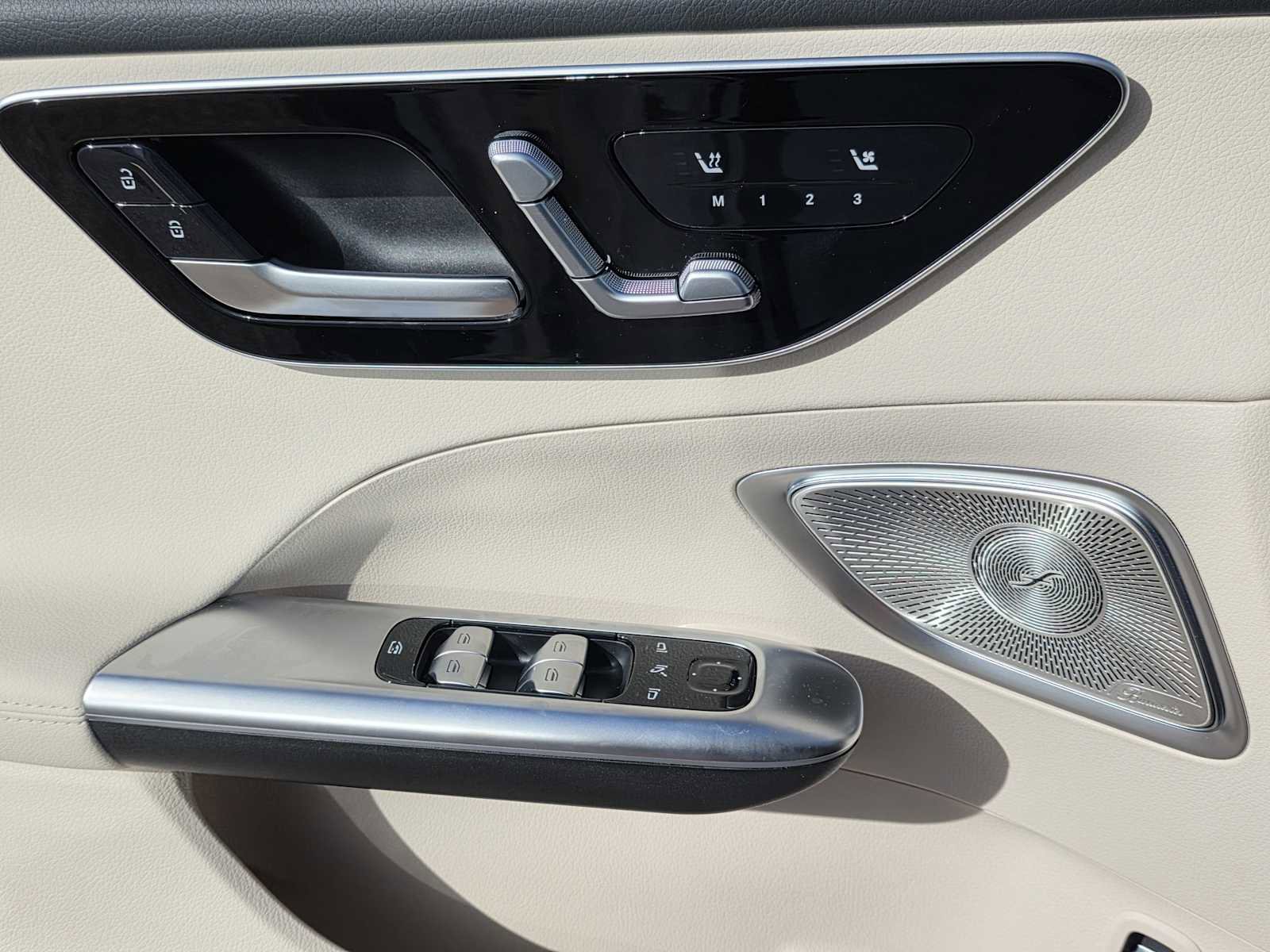 New 2026 Mercedes-Benz C 300 Sedan image 18