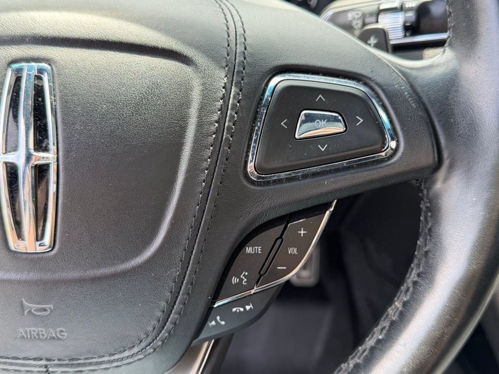 Used 2019 Lincoln MKZ Reserve w/ Reserve Plus Package AWD/4WD image 19