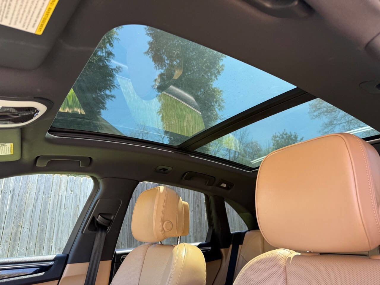 Used 2018 Porsche Macan AWD/4WD image 19