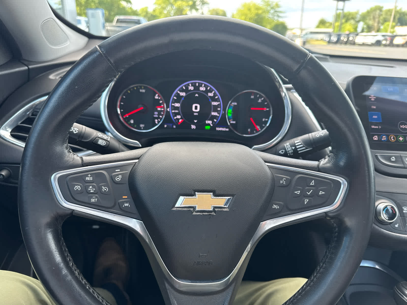 Used 2019 Chevrolet Malibu Hybrid w/ Leather Package FWD image 21