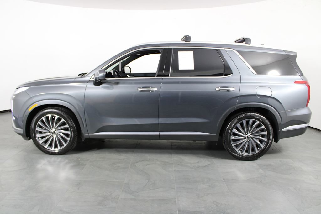 Used 2023 Hyundai Palisade Calligraphy w/ Cargo Package image 12