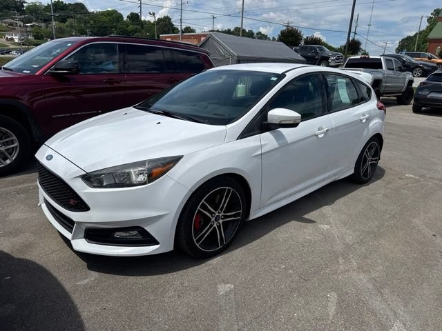Used 2017 Ford Focus ST FWD image 2