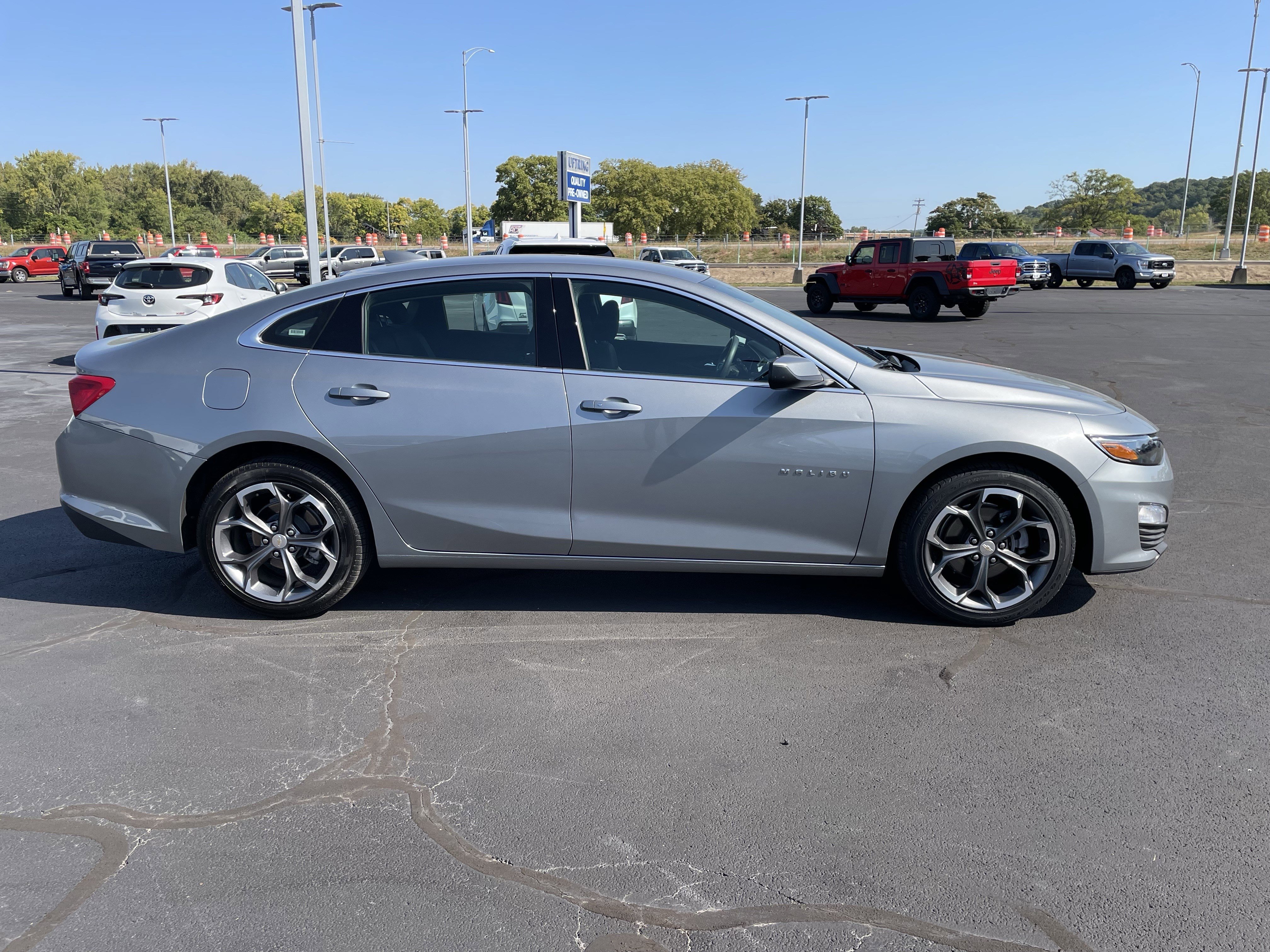 Used 2024 Chevrolet Malibu LT image 9