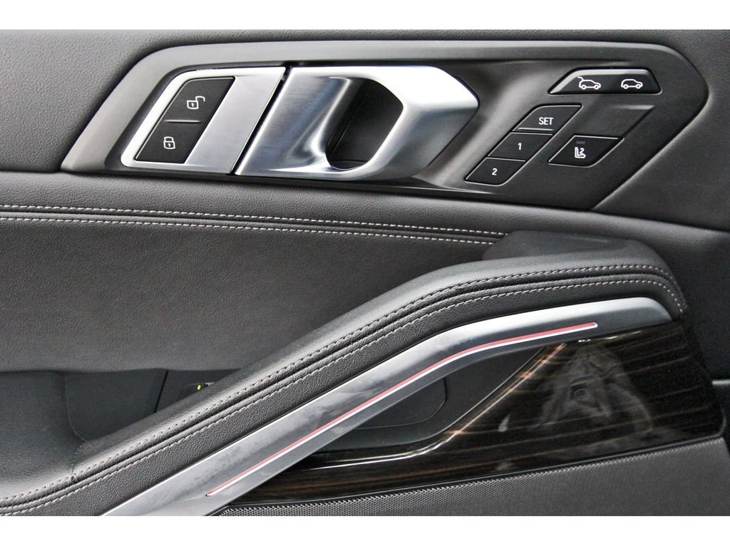 Used 2024 BMW X6 xDrive40i w/ Premium Package AWD/4WD image 21
