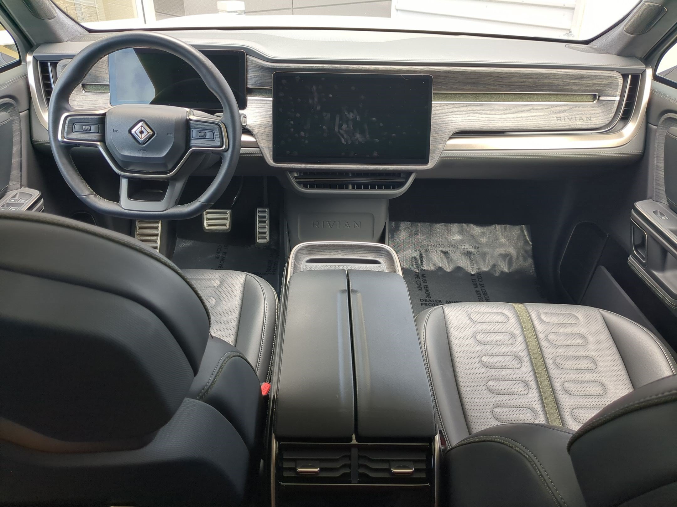 Used 2022 Rivian R1T Launch Edition AWD/4WD image 27