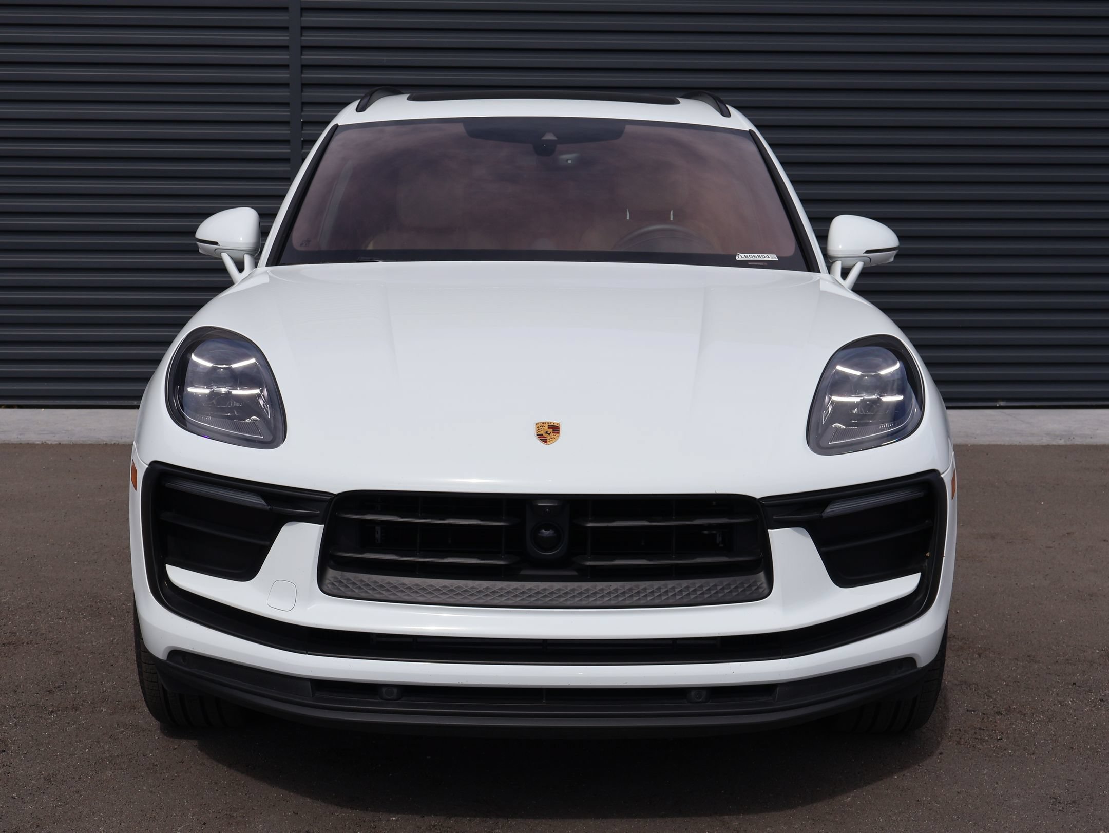 Certified 2026 Porsche Macan AWD/4WD image 7