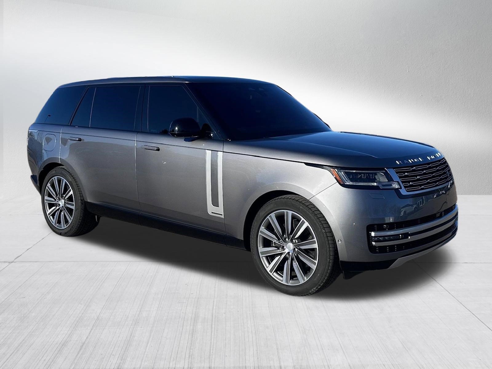 Certified 2023 Land Rover Range Rover Long Wheelbase Autobiography AWD/4WD image 3