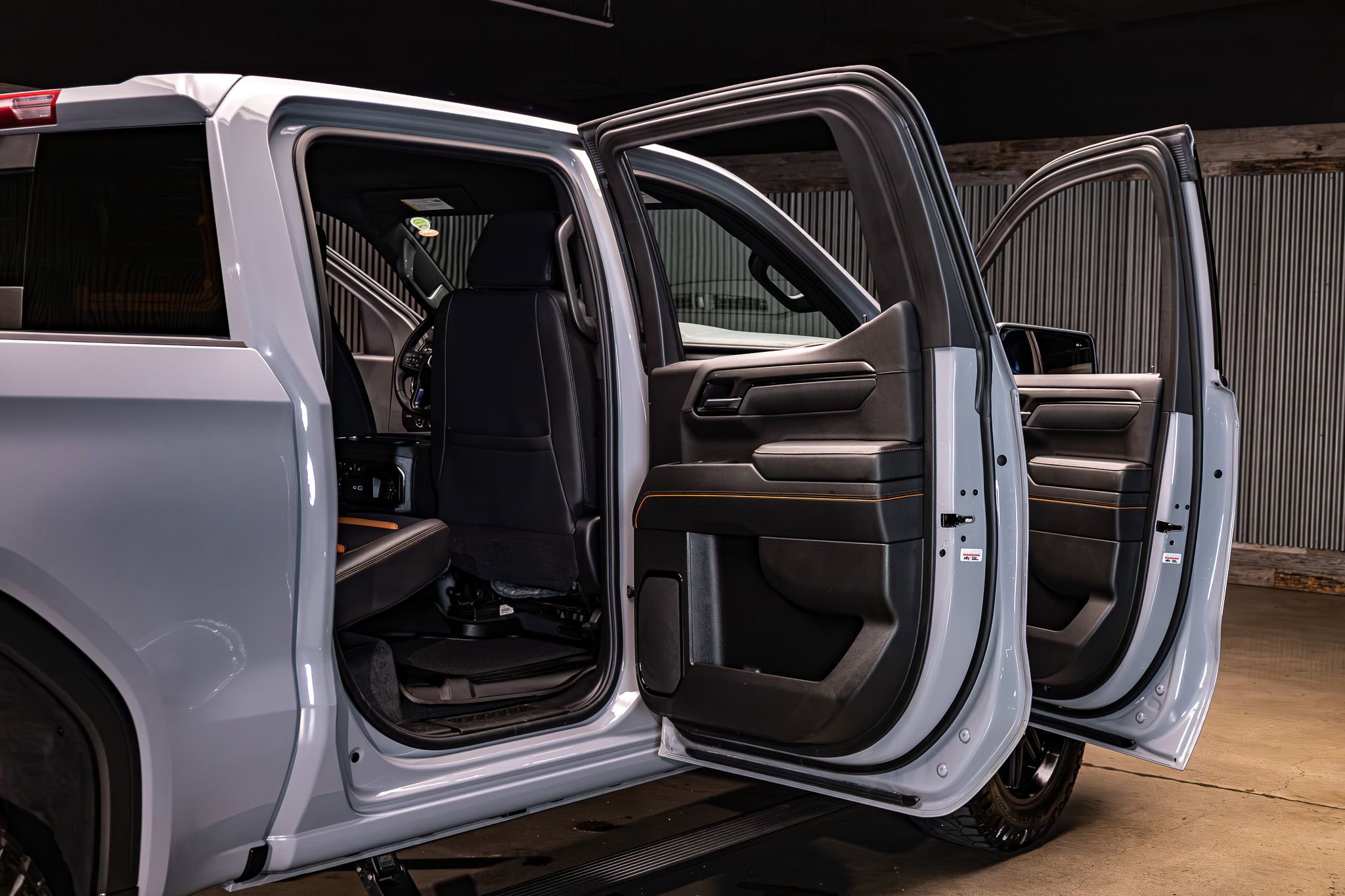 Used 2024 GMC Sierra 1500 AT4 w/ Technology Package image 29