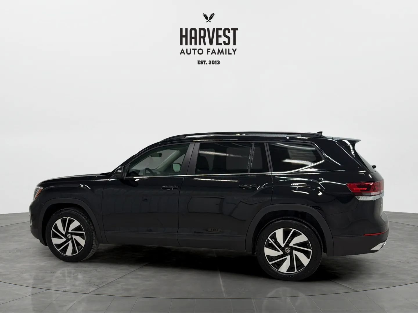 Used 2026 Volkswagen Atlas SE AWD/4WD image 3