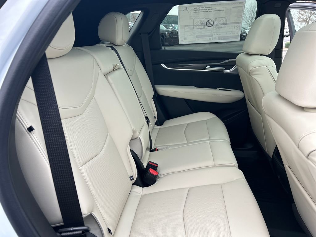 New 2026 Cadillac XT5 Sportv w/ LPO, Floor Liner Package image 28