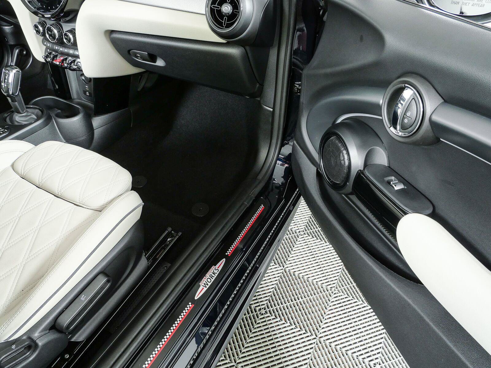 Used 2024 MINI Cooper John Cooper Works FWD image 22
