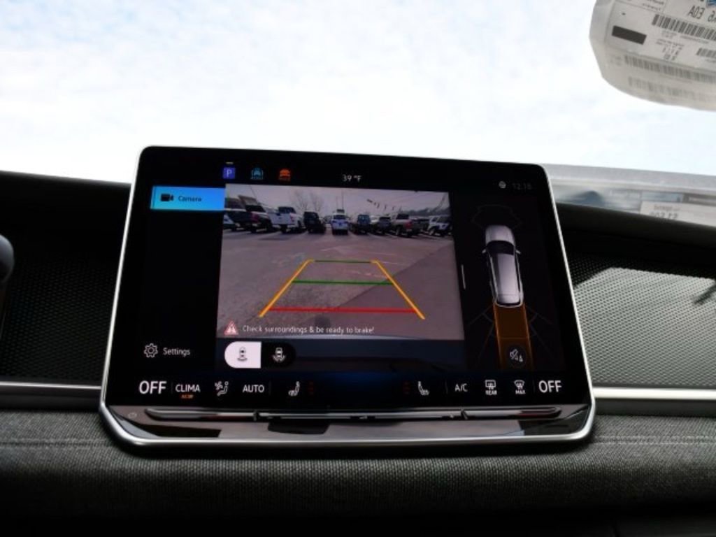 New 2026 Volkswagen Tiguan S FWD image 14