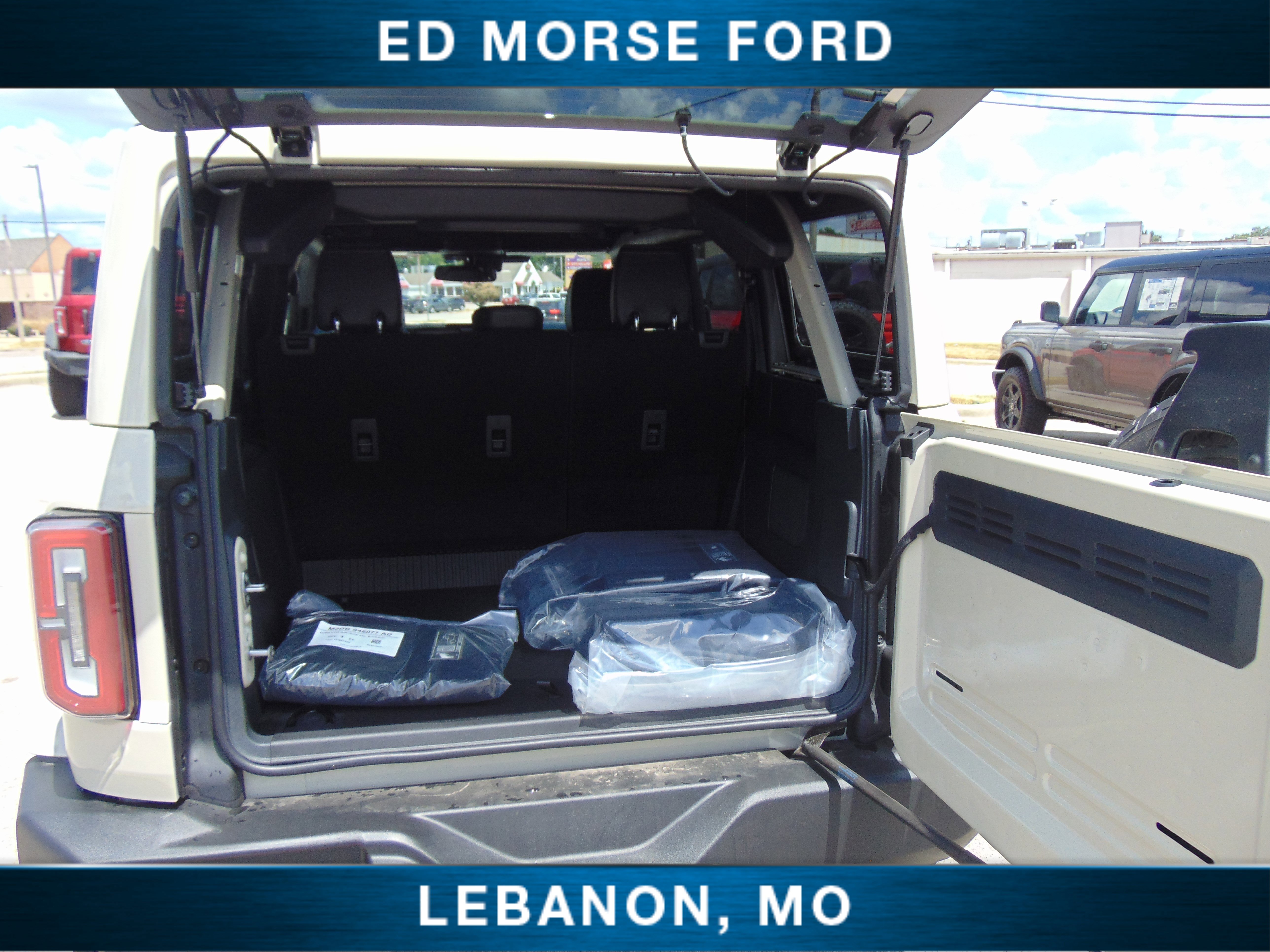 New 2025 Ford Bronco Outer Banks image 14