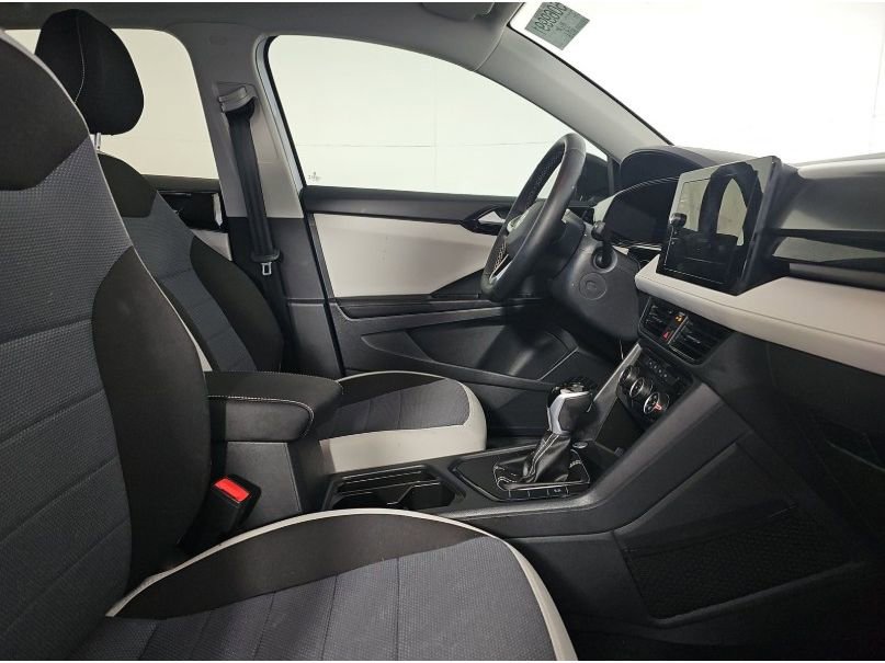 Used 2025 Volkswagen Taos S w/ Taos MDO Package image 27