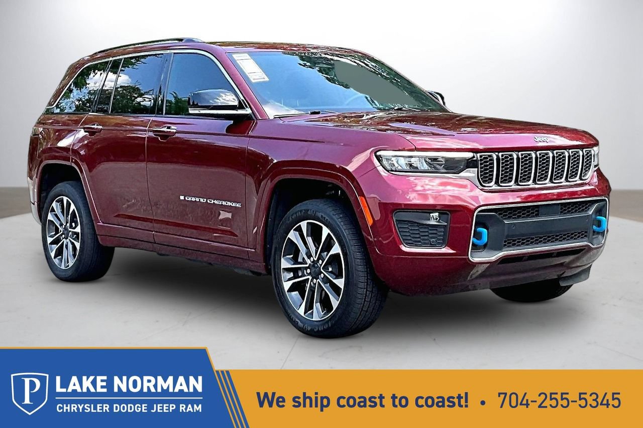 Used 2023 Jeep Grand Cherokee Overland AWD/4WD image 1
