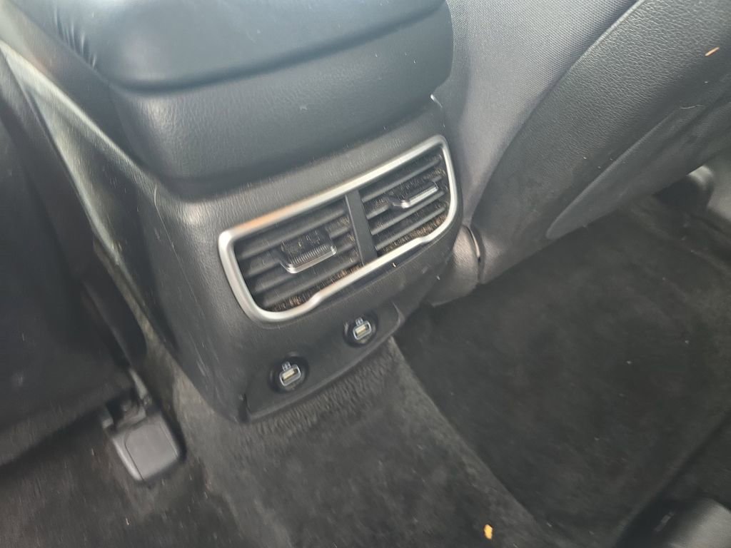 Used 2022 Hyundai Santa Fe SEL image 11