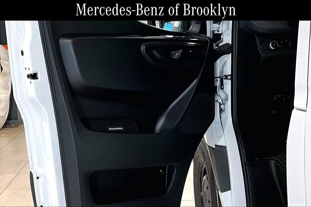 Used 2025 Mercedes-Benz Sprinter 2500 image 19