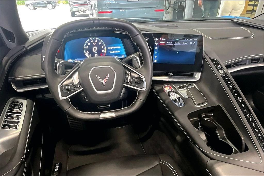 Used 2024 Chevrolet Corvette Z06 RWD image 5