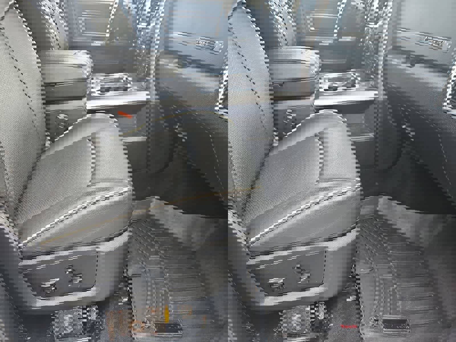 Used 2016 RAM 3500 Laramie Longhorn image 22