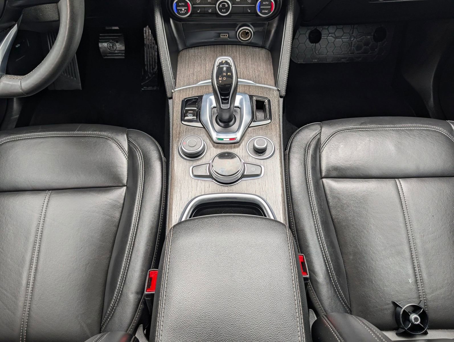 Used 2020 Alfa Romeo Stelvio Ti AWD/4WD image 21
