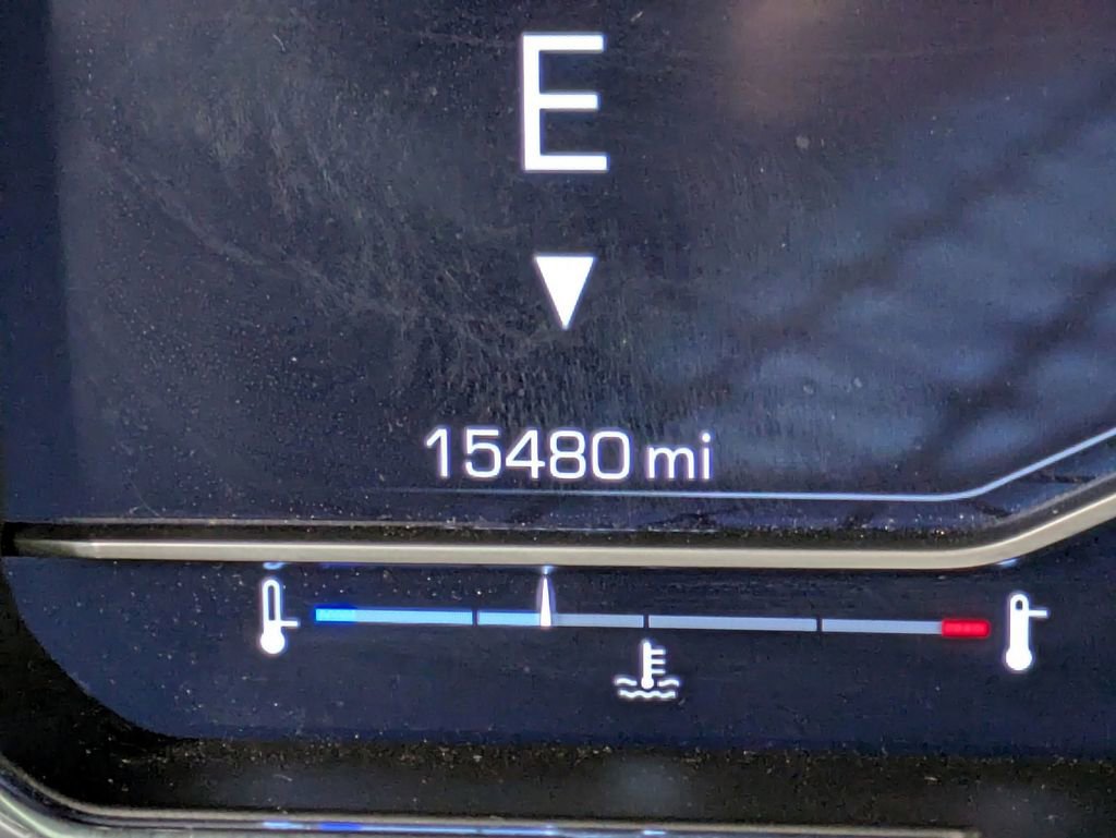 Used 2025 GMC Sierra 1500 AT4 w/ Technology Package image 17