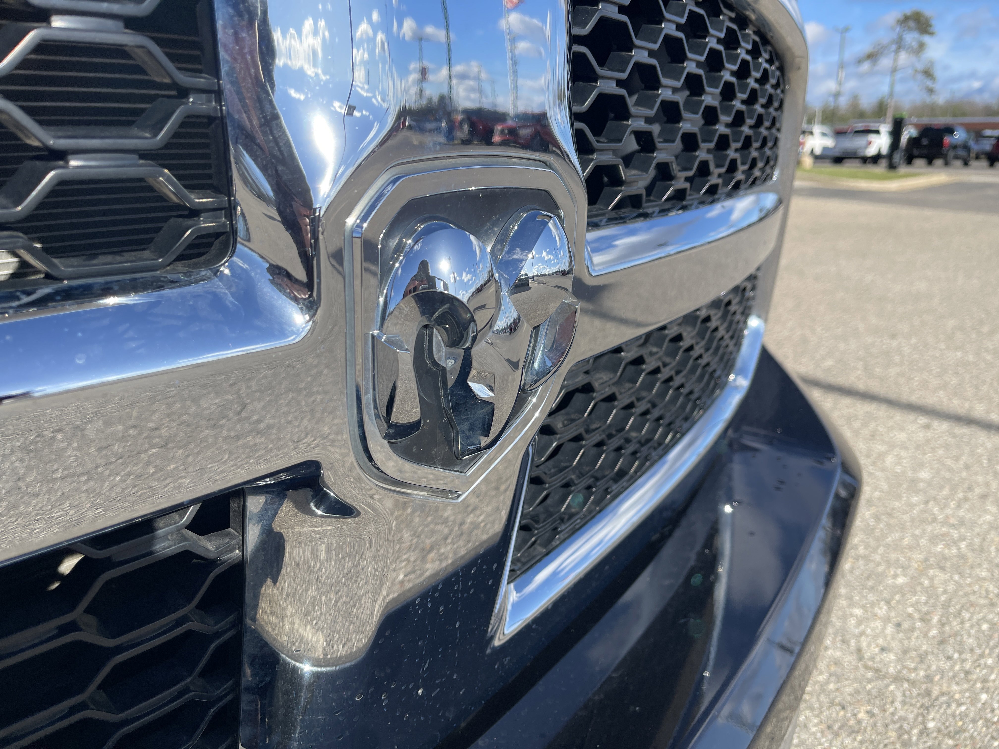 Used 2019 RAM 1500 ST w/ SXT Plus Group image 28