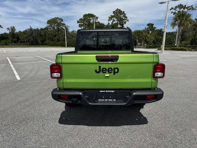 New 2025 Jeep Gladiator Sport image 4