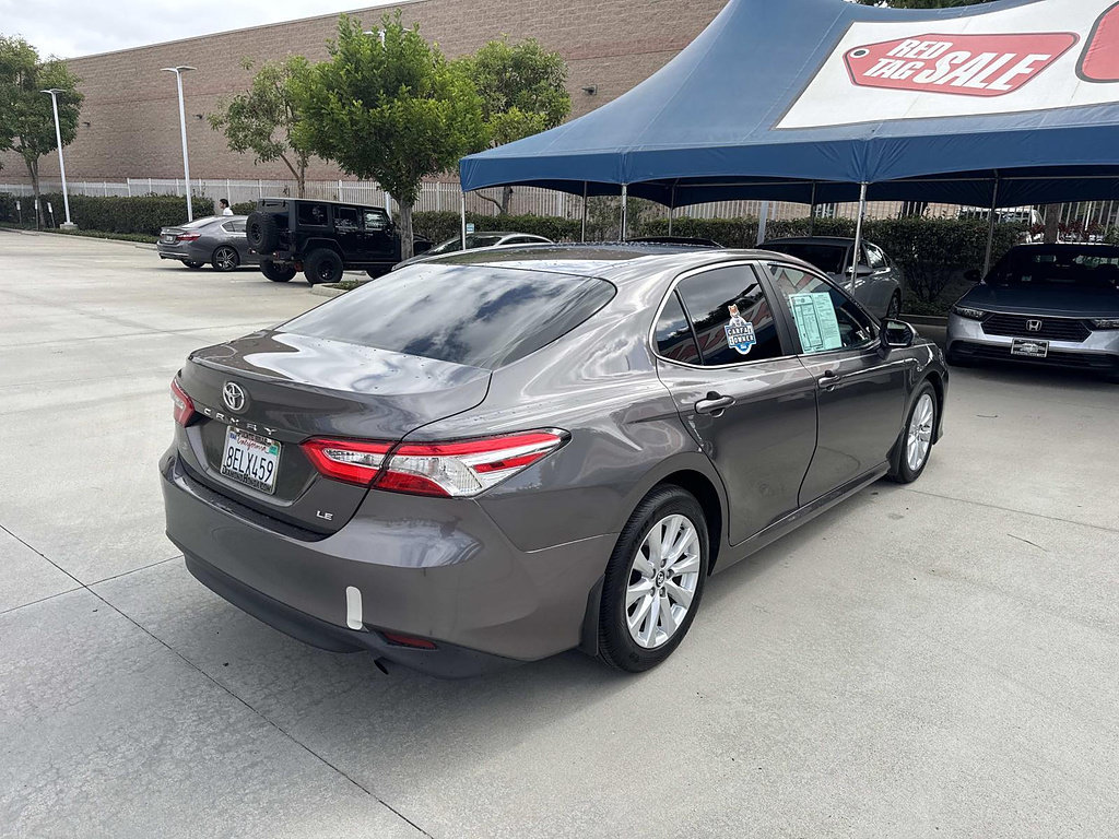 Used 2018 Toyota Camry LE FWD image 25
