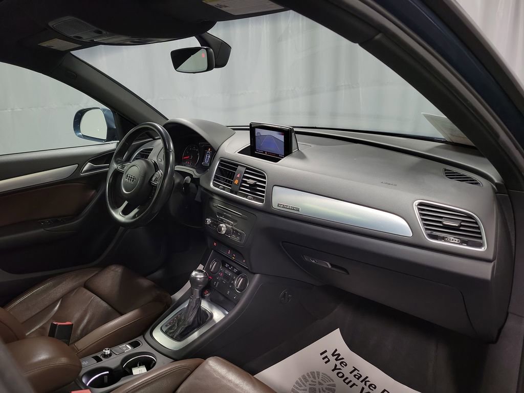 Used 2018 Audi Q3 2.0T Premium w/ Convenience Package image 29