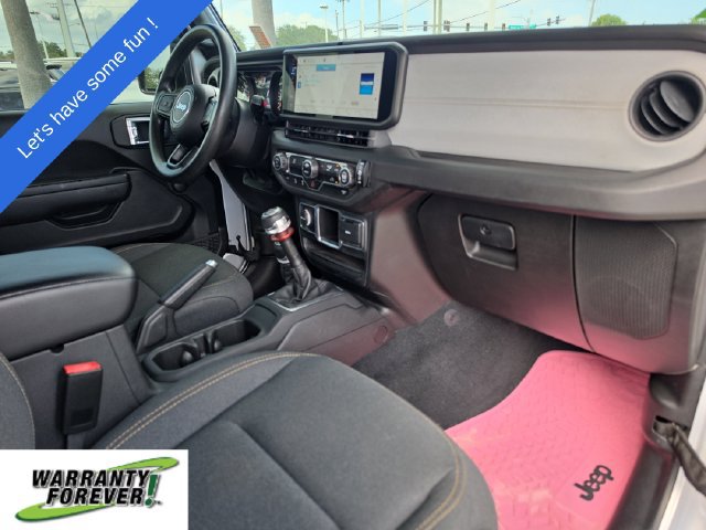 Used 2024 Jeep Wrangler Sport AWD/4WD image 9