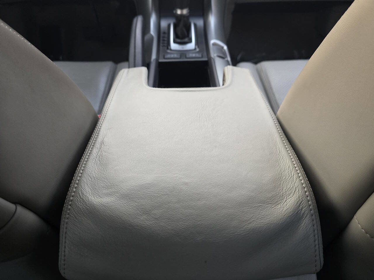 Used 2011 Acura TL w/ Technology Package image 34