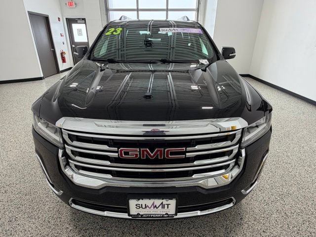 Used 2023 GMC Acadia SLT AWD/4WD image 7