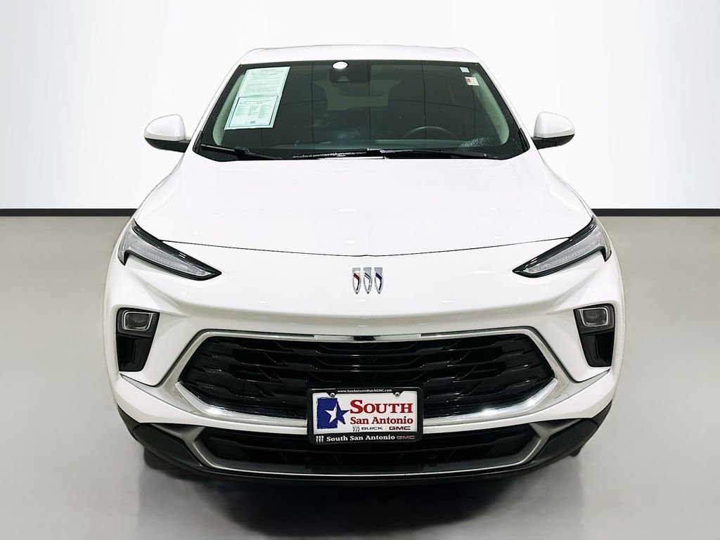 Used 2024 Buick Encore GX Preferred image 2