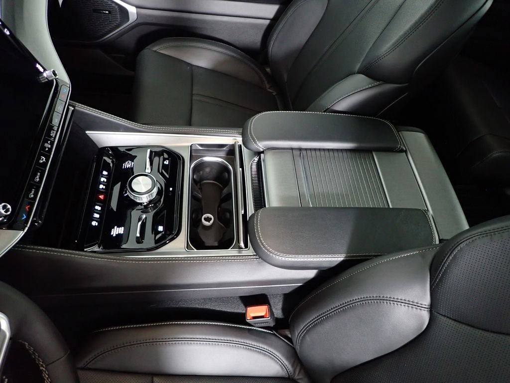 New 2026 Jeep Grand Wagoneer 4WD w/ Quick Order Packge 29V Upland image 37