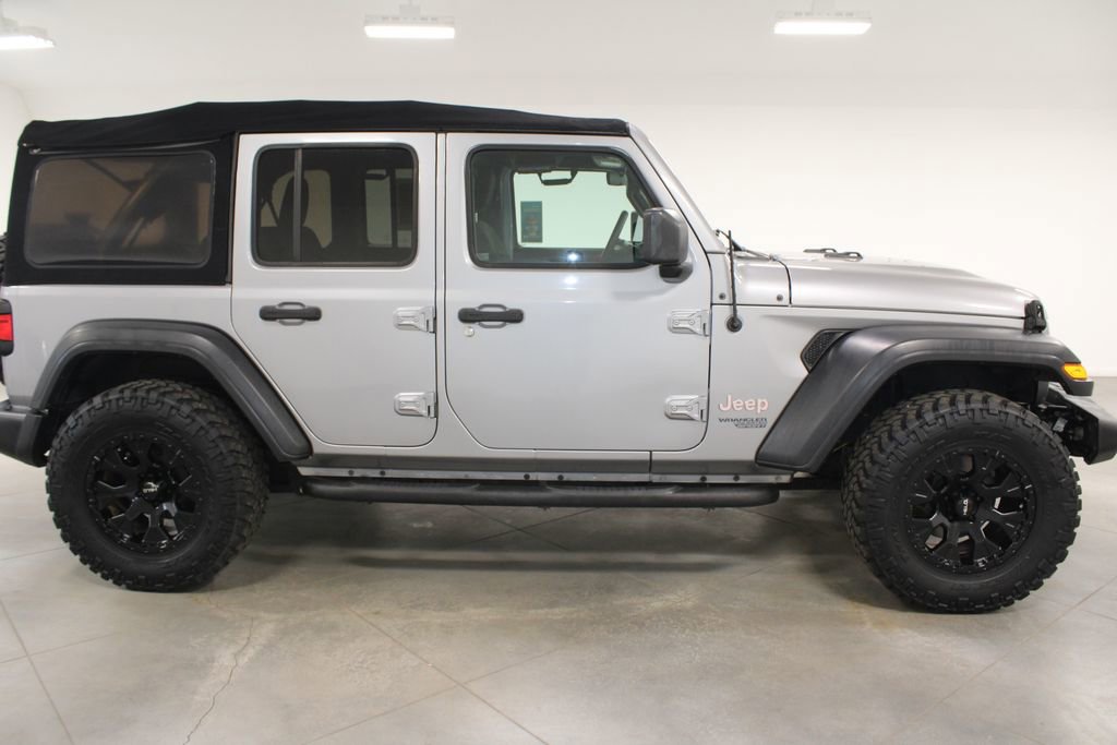 Used 2018 Jeep Wrangler Unlimited Sport S image 11