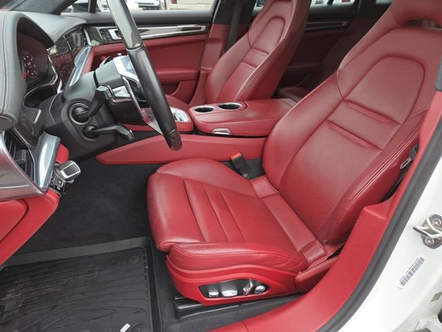 Used 2017 Porsche Panamera Turbo image 35