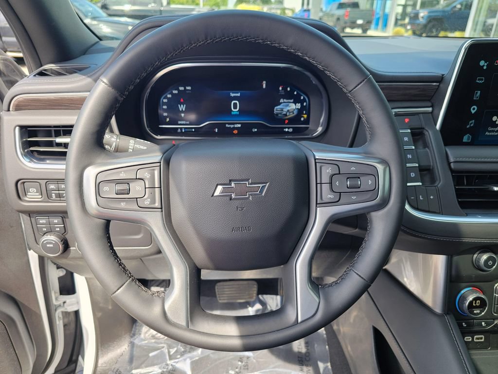Used 2023 Chevrolet Tahoe Z71 w/ Luxury Package AWD/4WD image 28