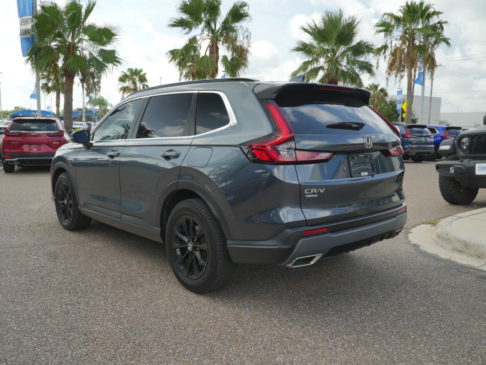 Used 2023 Honda CR-V Sport image 14