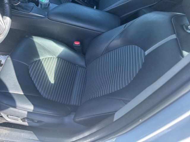 Used 2021 Toyota Camry SE FWD image 11
