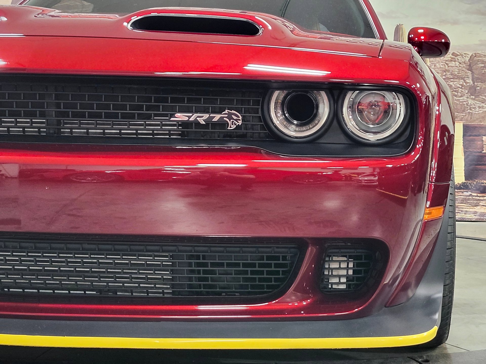 Used 2019 Dodge Challenger SRT Hellcat Redeye image 7